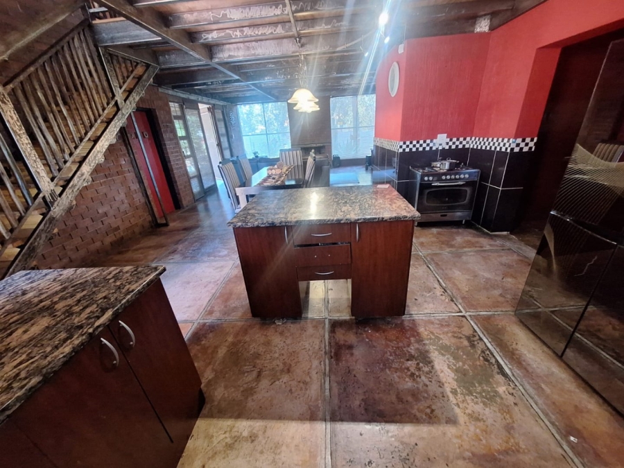4 Bedroom Property for Sale in Pellissier Free State